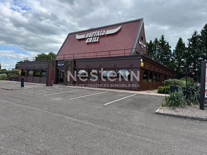 Local d'activités dans Verdun à vendre - Photo de l’immeuble – Image 2 sur 6