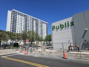 3301 NE 30th St, Fort Lauderdale, FL à louer Photo de l’immeuble– Image 1 sur 3