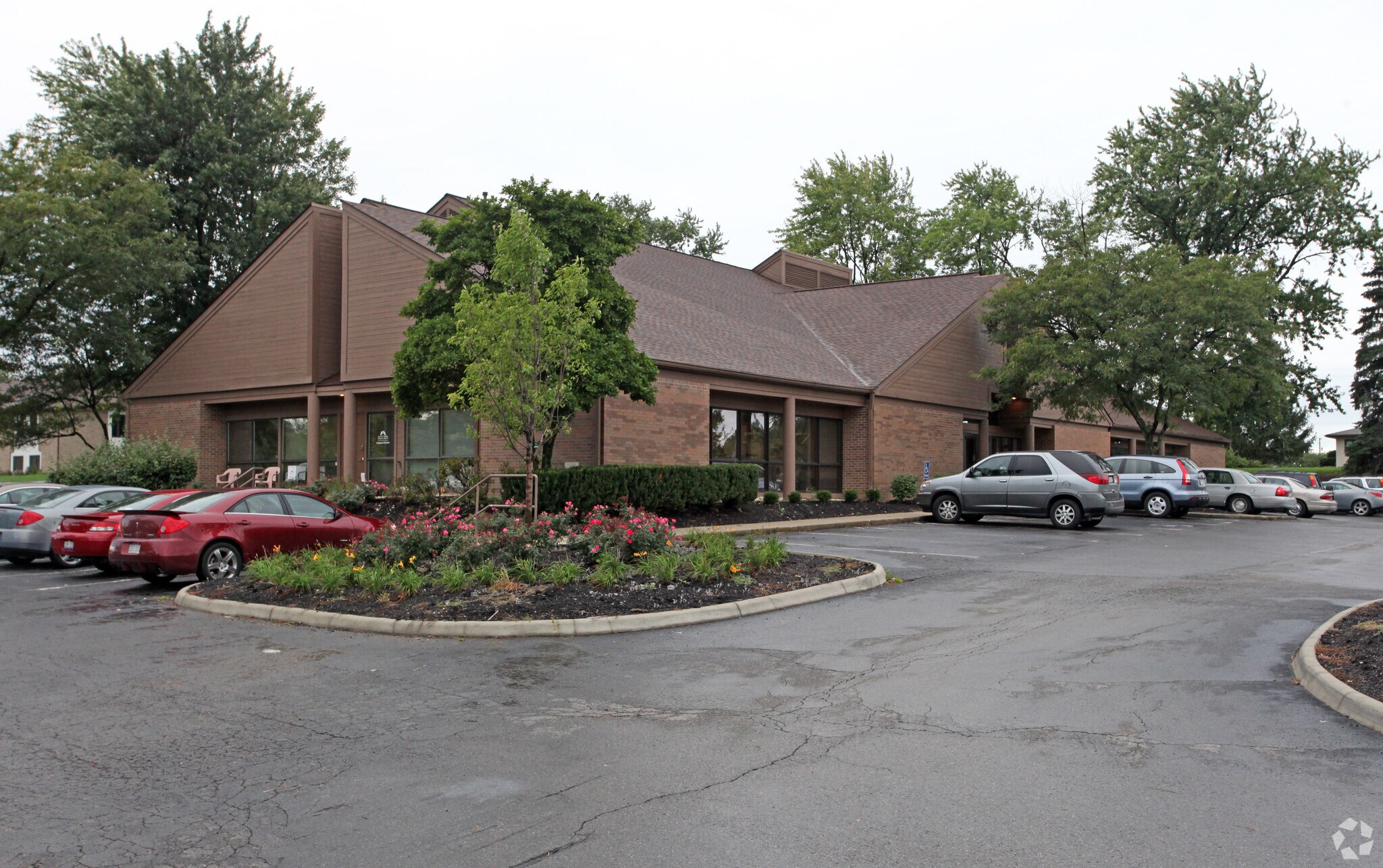 555 W Schrock Rd, Westerville, OH à louer Photo principale– Image 1 sur 37