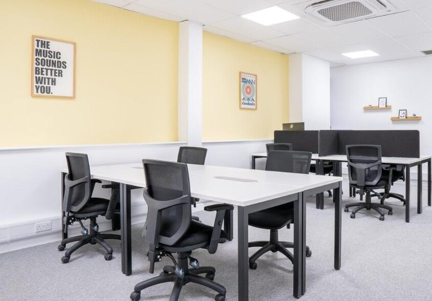 2 Coal Rd, Leeds à louer - Photo de l’immeuble – Image 2 sur 4