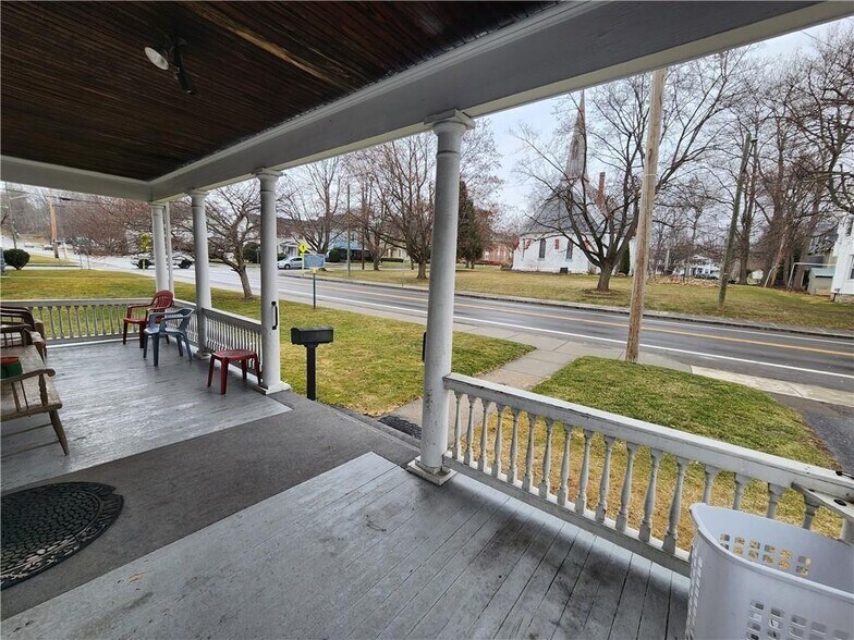 43 Chapel St, Mount Morris, NY à vendre - Photo de l’immeuble – Image 3 sur 35