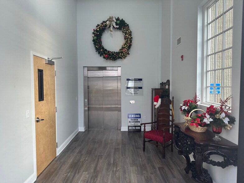 1004 Princetown Rd, Schenectady, NY à louer - Photo intérieure – Image 2 sur 55