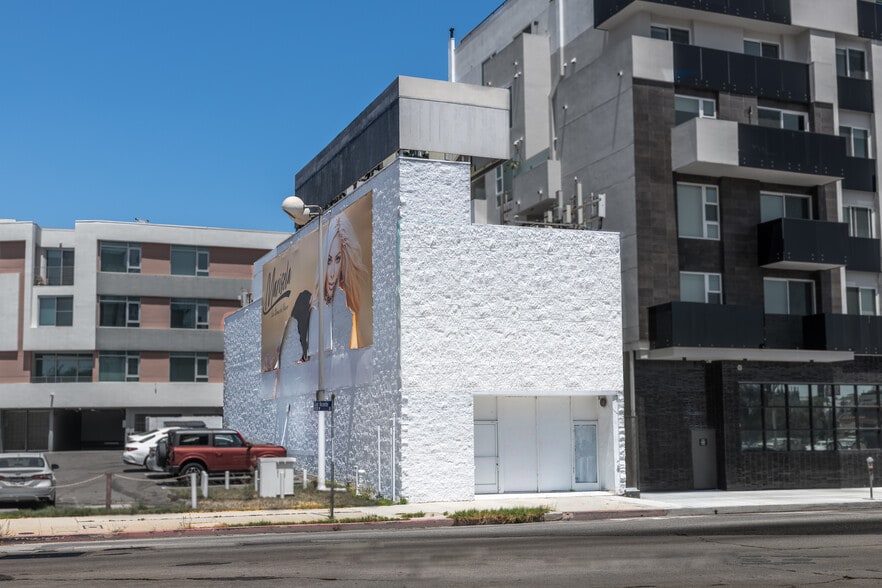 6013 W Olympic Blvd, Los Angeles, CA à louer - Photo de l’immeuble – Image 2 sur 16