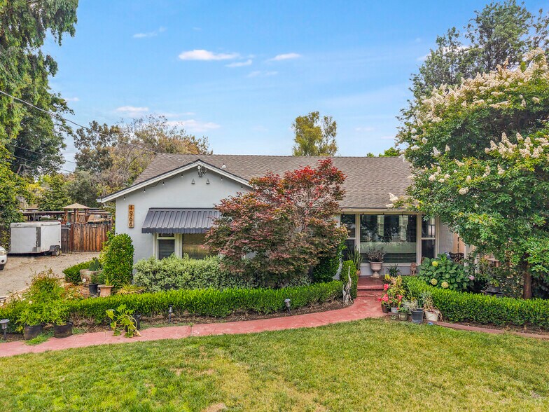 1966 Almaden Rd, San Jose, CA à vendre - Photo de l’immeuble – Image 3 sur 66