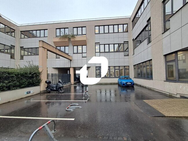Plus de détails pour Bureau à vendre