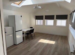 157 Camberwell Rd, Londres à louer Photo intérieure– Image 1 sur 3