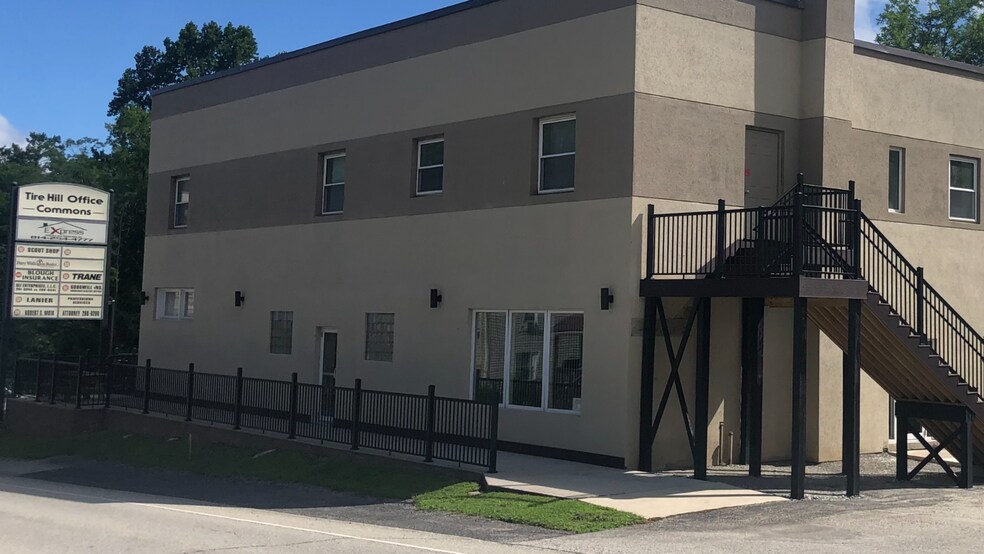 664 Tire Hill Rd, Johnstown, PA à louer - Photo de l’immeuble – Image 1 sur 11