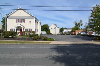 32 Church St, Flemington, NJ à louer Photo de l’immeuble– Image 2 sur 15