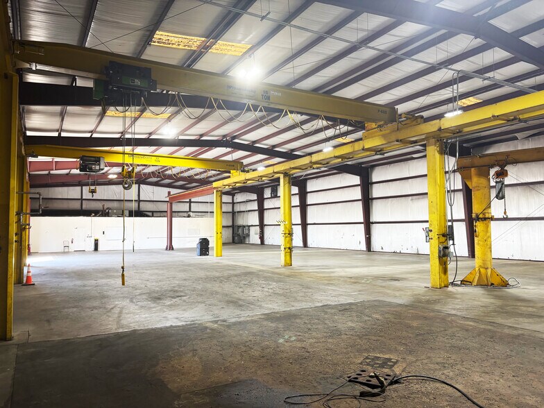 2038 McAulty Rd, Houston, TX à louer - Photo de l’immeuble – Image 3 sur 4