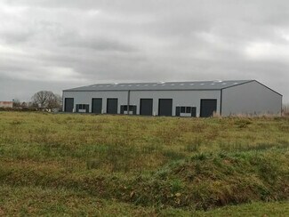 Plus de détails pour Local d'activités à louer