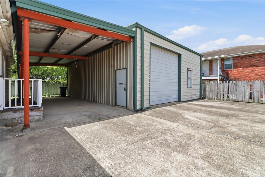 705 W Saint Bernard Hwy, Chalmette, LA à vendre - Photo de l’immeuble – Image 2 sur 15