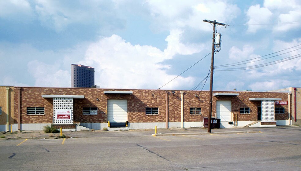 2258 Vantage St, Dallas, TX à louer - Photo de l’immeuble – Image 2 sur 6