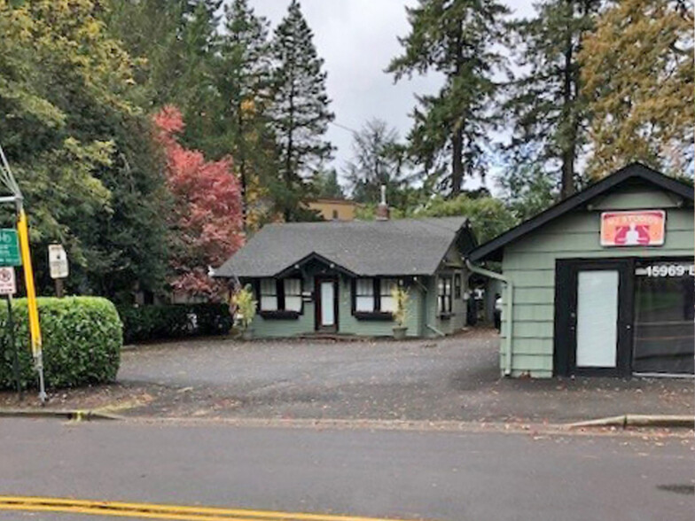 15969 SW Reese Rd, Lake Oswego, OR à louer - Photo de l’immeuble – Image 3 sur 7