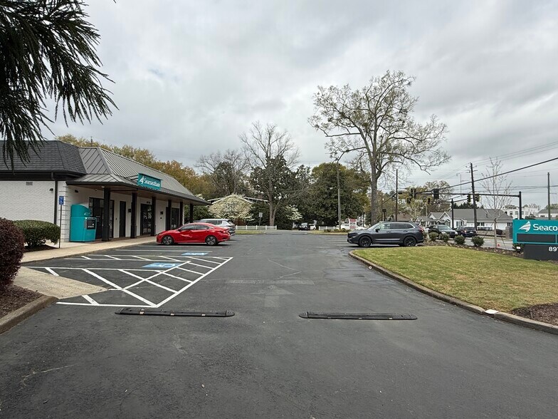8910 Main St, Woodstock, GA à louer - Photo de l’immeuble – Image 3 sur 6