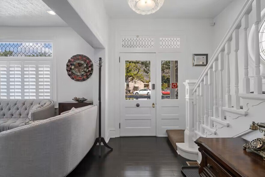 209 N 400 W, Provo, UT à louer - Photo de l’immeuble – Image 2 sur 17