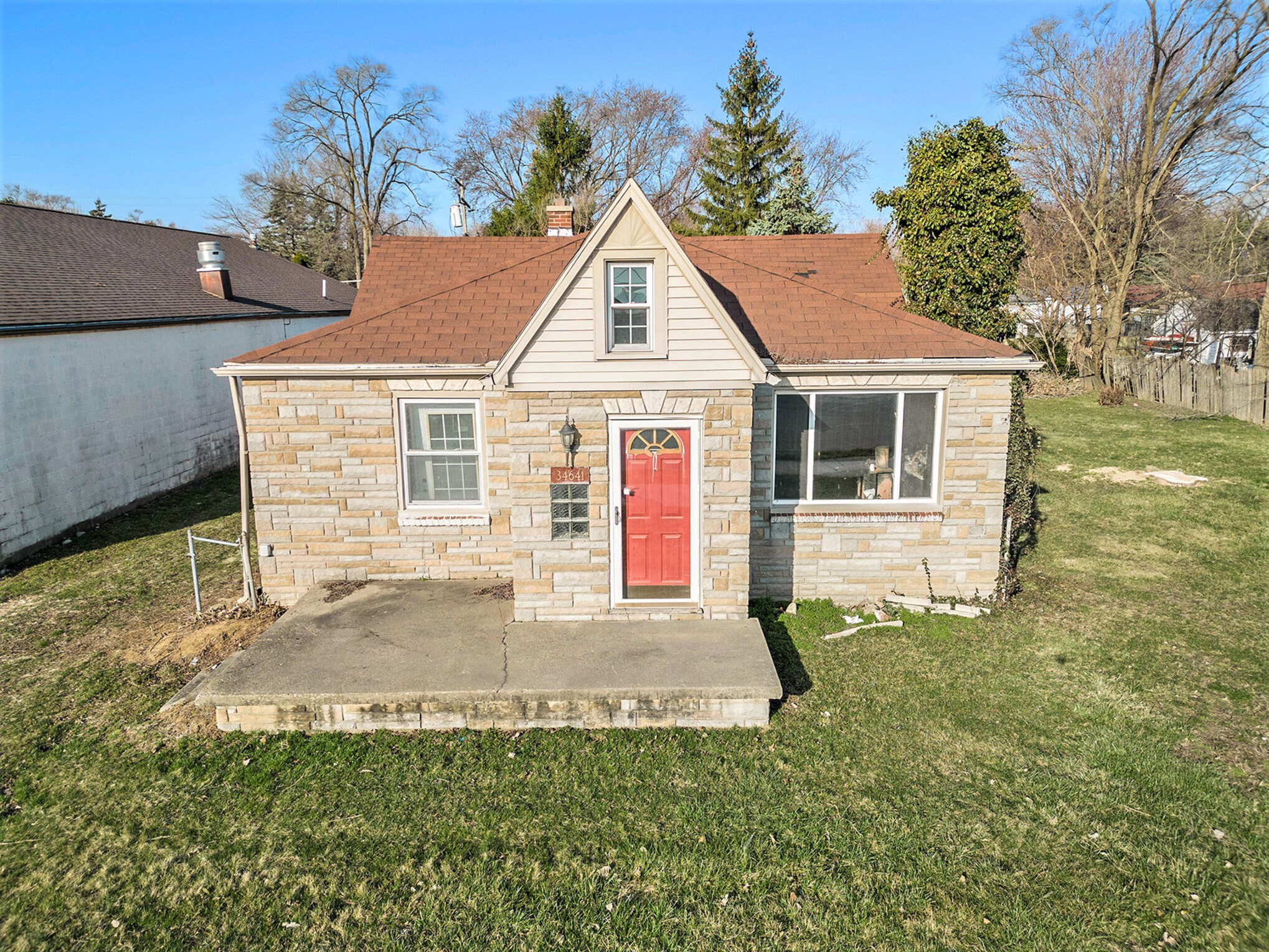 34641 Mound Rd, Sterling Heights, MI à vendre Photo de l’immeuble– Image 1 sur 3