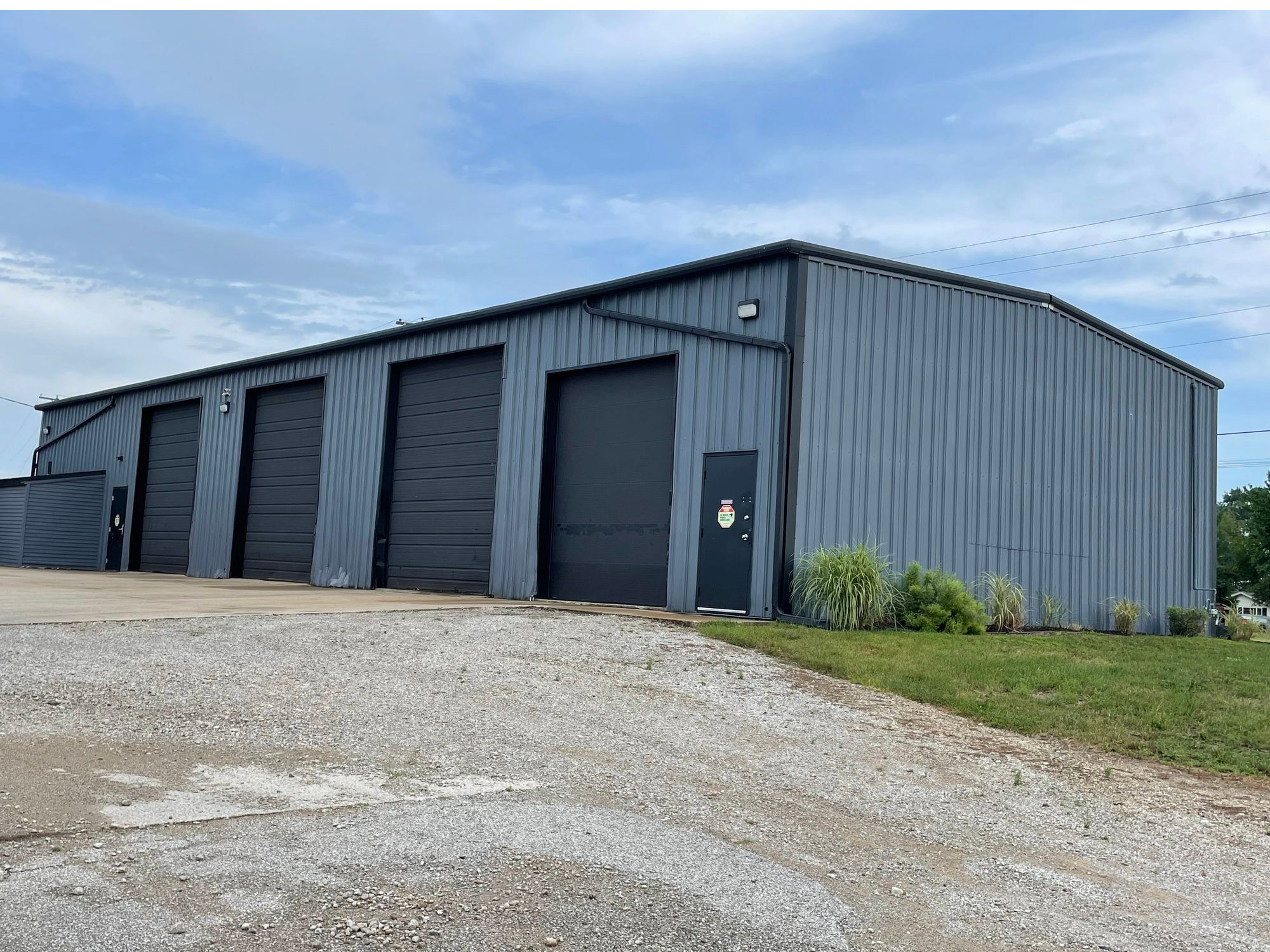 910 Hall Ave, Elkhart, IN à louer Photo principale– Image 1 sur 5