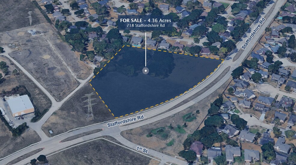 718 Staffordshire, Stafford, TX à vendre - Aérien – Image 1 sur 2