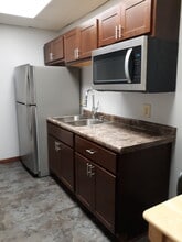 17 Forest Ave, Fond Du Lac, WI à louer Photo intérieure– Image 1 sur 2