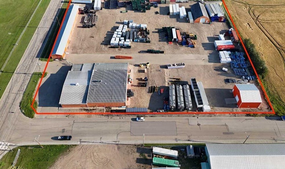 6103 54 St, Ponoka, AB à louer - Aérien – Image 3 sur 3