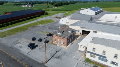 135 Rothsville Station Rd, Lititz, PA à louer Photo intérieure– Image 1 sur 41