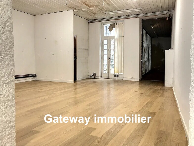 Industriel/Logistique dans Riom à vendre - Photo de l’immeuble – Image 3 sur 8