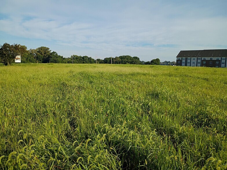 1109 Comwest Pky, Belleville, IL à vendre - Photo de l’immeuble – Image 2 sur 3