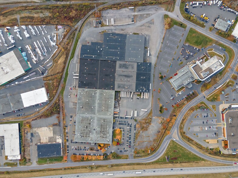 1250 Rue Nobel, Boucherville, QC à louer - Aérien – Image 1 sur 2