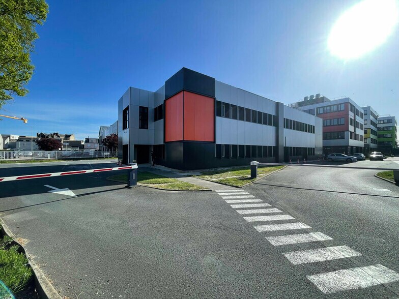 Bureau dans Le Havre à louer - Photo de l’immeuble – Image 3 sur 3