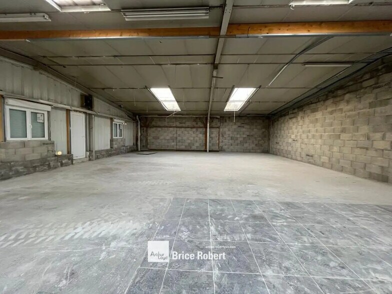 23 Rue Des Freres Lumiere, Genas à louer - Photo intérieure – Image 2 sur 4