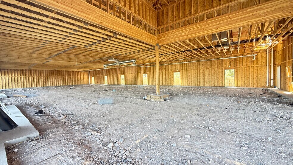 8185 S Rainbow Blvd, Las Vegas, NV à louer - Photo de l’immeuble – Image 2 sur 14
