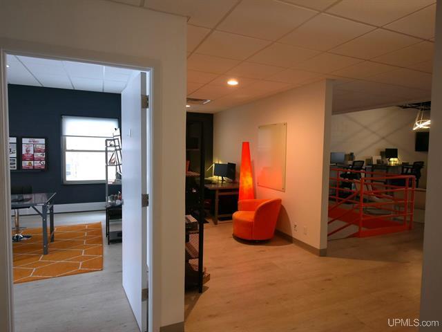 View Photo