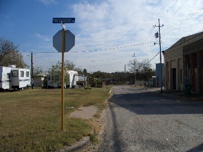 100 E Tarrant, Llano, TX à vendre - Autre – Image 2 sur 20