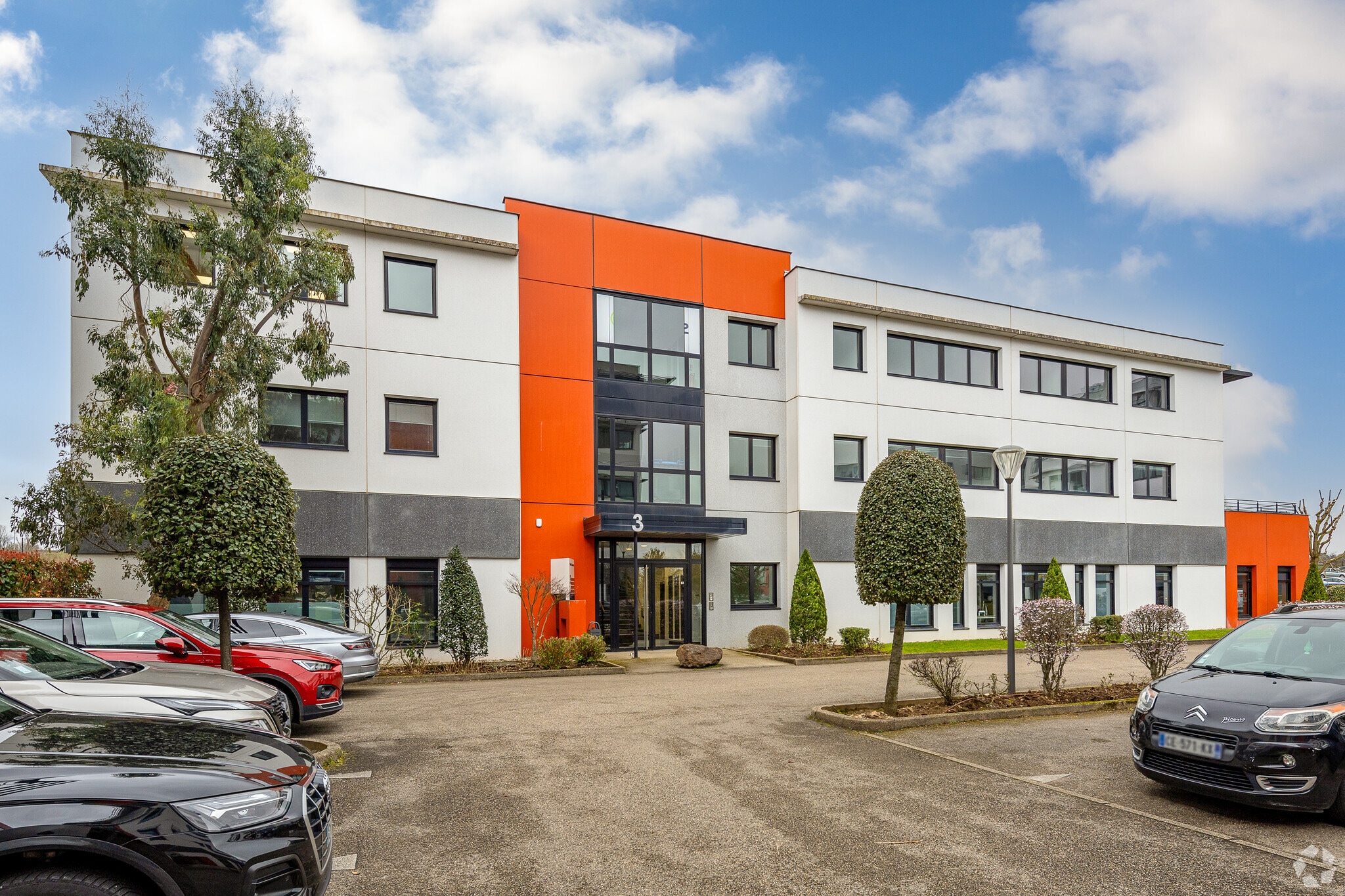 3 Allée De Toscane, Saint-Priest à louer Photo principale– Image 1 sur 3