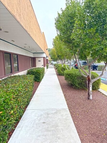 125 Corporate Pl, Vallejo, CA à louer - Photo de l’immeuble – Image 2 sur 6