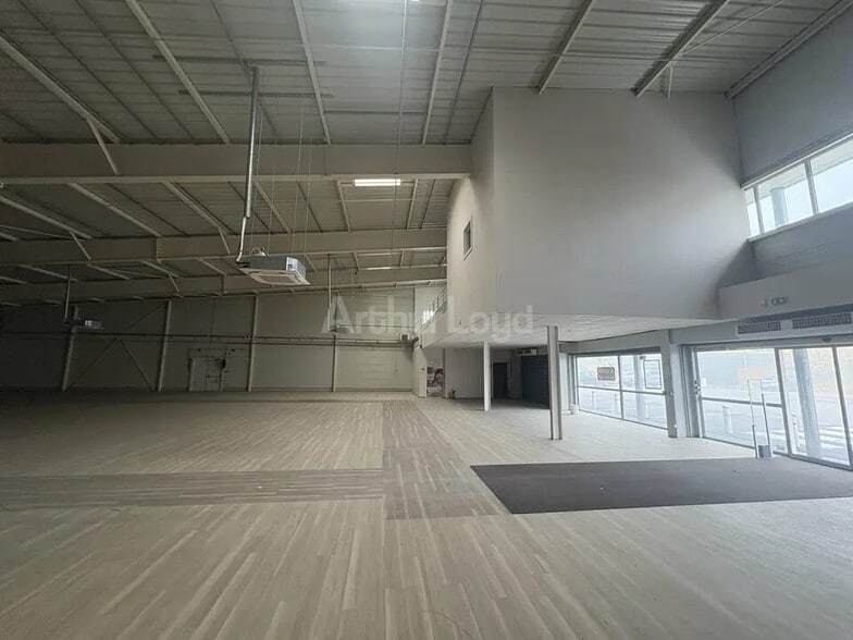 Local commercial dans Otterswiller à louer - Photo de l’immeuble – Image 3 sur 10