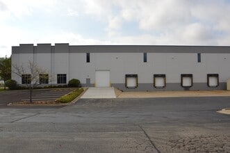 3210 Oak Grove Ave, Waukegan, IL à louer Photo intérieure– Image 2 sur 5