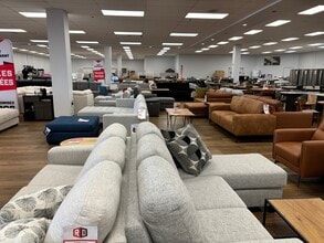 4000-4300 Boul Des Récollets, Trois-Rivières, QC à louer Photo intérieure– Image 2 sur 8