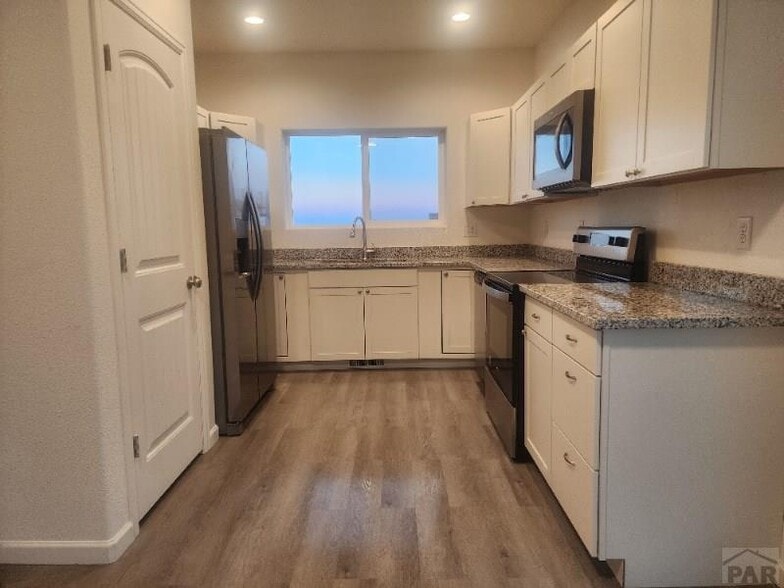 710-712 E Hahns Peak Ave, Pueblo West, CO à vendre - Photo intérieure – Image 2 sur 15