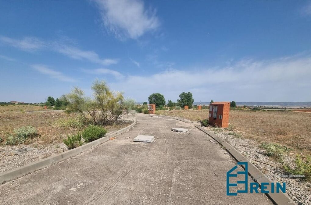 Terrain dans Villanueva de la Torre, Guadalajara à vendre Photo de l’immeuble– Image 1 sur 5