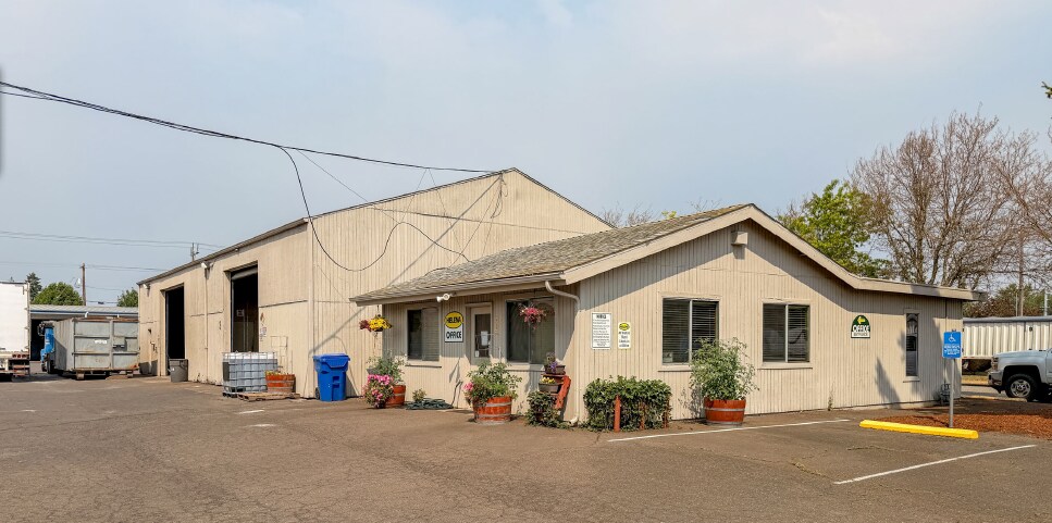4195 Salem Industrial Dr NE, Salem, OR à vendre - Photo de l’immeuble – Image 1 sur 8