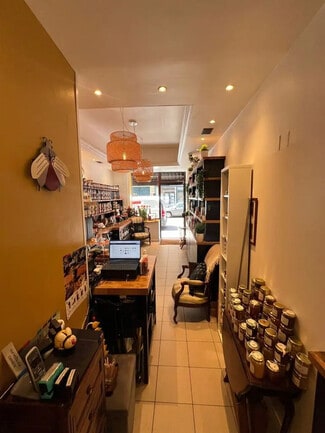 Plus de détails pour Local commercial à louer