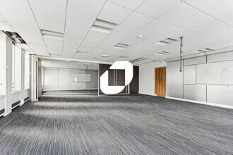 1 Place De La Pyramide, Puteaux à vendre Photo intérieure– Image 2 sur 2