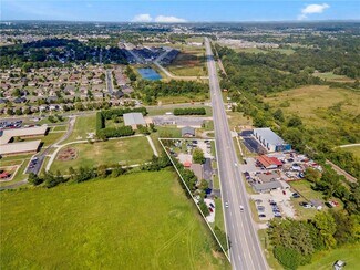 Plus de détails pour 926 N Bloomington St, Lowell, AR - Local d’activités à vendre