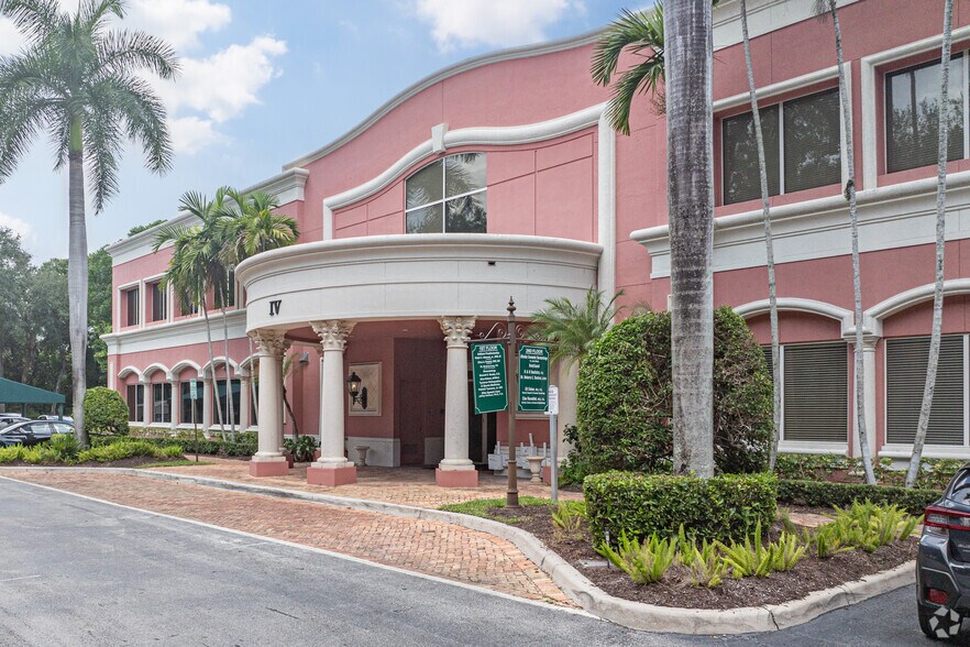 6274 Linton Blvd, Delray Beach, FL à louer - Photo de l’immeuble – Image 2 sur 5
