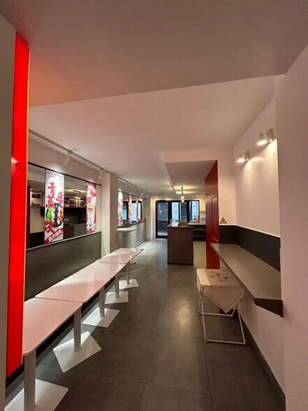 Local commercial dans Paris à louer - Photo intérieure – Image 2 sur 5