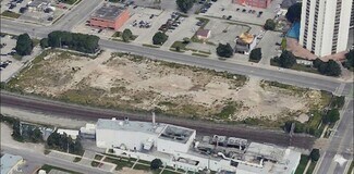 Plus de détails pour 369 York St, London, ON - Terrain à vendre