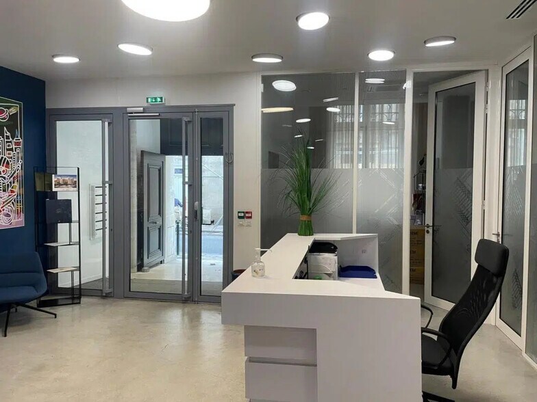 Bureau dans Bordeaux à louer - Photo de l’immeuble – Image 2 sur 14