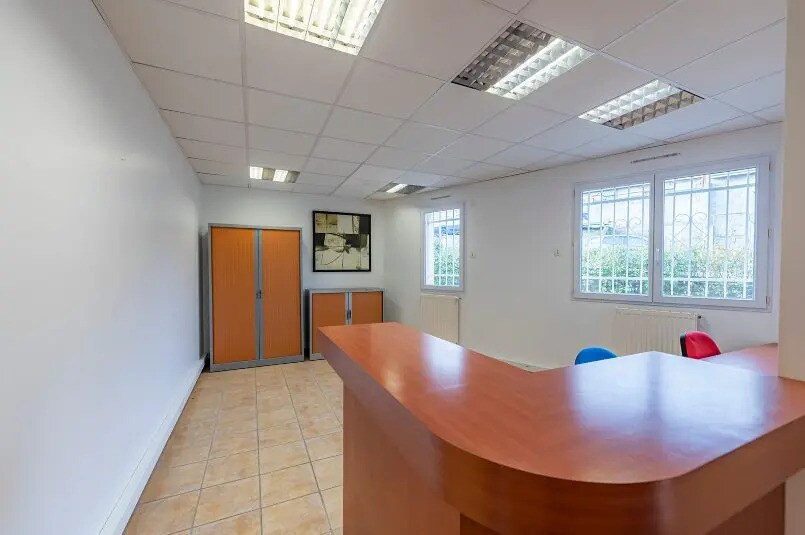 Bureau dans Chabanière à vendre - Photo de l’immeuble – Image 3 sur 6