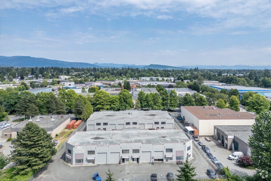 11443 Kingston St, Maple Ridge, BC à louer - Aérien – Image 2 sur 4